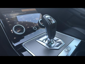 Photo 16 du bon plan LAND-ROVER Evoque 2.0 P 200ch Flex Fuel S AWD BVA Mark III occasion à 40850 €