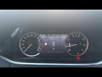 Photo 17 du bon plan LAND-ROVER Evoque 2.0 P 200ch Flex Fuel S AWD BVA Mark III occasion à 40850 €