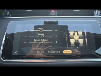 Photo 24 du bon plan LAND-ROVER Evoque 2.0 P 200ch Flex Fuel S AWD BVA Mark III occasion à 40850 €