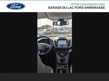 Photo 13 du bon plan FORD Kuga 1.5 Flexifuel-E85 150ch Stop&Start Titanium 4x2 Euro6.2 occasion à 16490 €