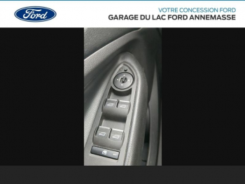 Photo 14 du bon plan FORD Kuga 1.5 Flexifuel-E85 150ch Stop&Start Titanium 4x2 Euro6.2 occasion à 16490 €