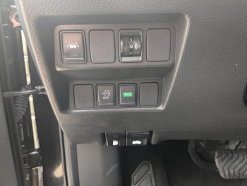 Photo 9 du bon plan NISSAN Qashqai 1.3 DIG-T 160ch N-Connecta DCT 2019 Euro6-EVAP occasion à 18790 €