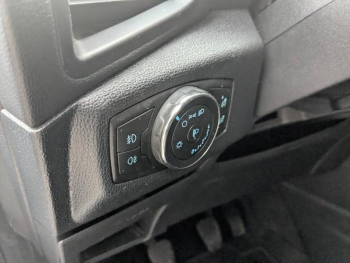 Photo 11 du bon plan FORD EcoSport 1.0 EcoBoost 100ch Trend Euro6.2 occasion à 11990 €