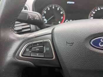 Photo 13 du bon plan FORD EcoSport 1.0 EcoBoost 100ch Trend Euro6.2 occasion à 11990 €