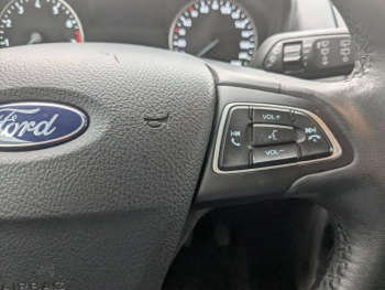 Photo 14 du bon plan FORD EcoSport 1.0 EcoBoost 100ch Trend Euro6.2 occasion à 11990 €