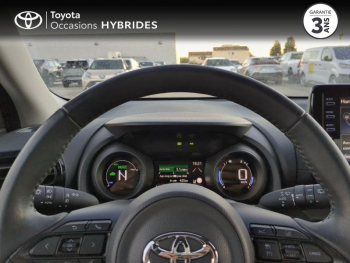 Photo 13 du bon plan TOYOTA Yaris 116h Design 5p MY22 occasion à 21890 €