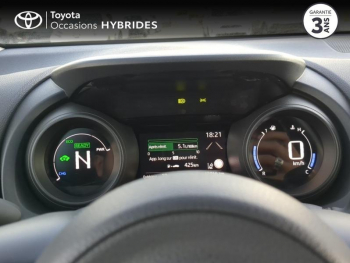 Photo 14 du bon plan TOYOTA Yaris 116h Design 5p MY22 occasion à 21890 €