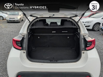 Photo 10 du bon plan TOYOTA Yaris 116h Design 5p MY22 occasion à 19450 €