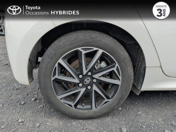 Photo 16 du bon plan TOYOTA Yaris 116h Design 5p MY22 occasion à 19450 €