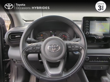 Photo 9 du bon plan TOYOTA Yaris 116h Dynamic Business 5p + Programme Beyond Zero Academy MY22 occasion à 17990 €