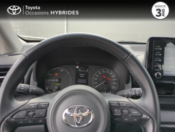 Photo 13 du bon plan TOYOTA Yaris 116h Dynamic Business 5p + Programme Beyond Zero Academy MY22 occasion à 17990 €