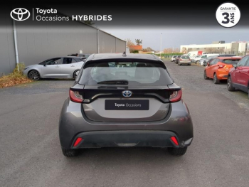 Photo 4 du bon plan TOYOTA Yaris 116h Dynamic Business 5p + Programme Beyond Zero Academy MY22 occasion à 17990 €