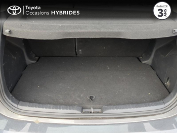 Photo 10 du bon plan TOYOTA Yaris 116h Dynamic Business 5p + Programme Beyond Zero Academy MY22 occasion à 17990 €