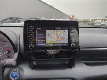 Photo 13 du bon plan TOYOTA Yaris 116h Dynamic Business 5p + Programme Beyond Zero Academy MY22 occasion à 17990 €