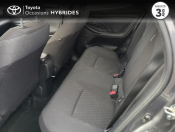 Photo 12 du bon plan TOYOTA Yaris 116h Dynamic Business 5p + Programme Beyond Zero Academy MY22 occasion à 17990 €