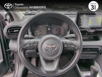 Photo 9 du bon plan TOYOTA Yaris 116h Dynamic Business 5p + Programme Beyond Zero Academy MY22 occasion à 17590 €