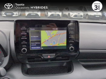Photo 15 du bon plan TOYOTA Yaris 116h Dynamic Business 5p + Programme Beyond Zero Academy MY22 occasion à 17590 €