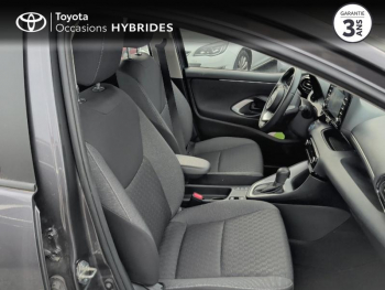 Photo 7 du bon plan TOYOTA Yaris 116h Dynamic Business 5p + Programme Beyond Zero Academy MY22 occasion à 17780 €
