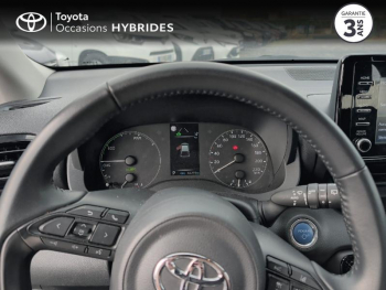 Photo 13 du bon plan TOYOTA Yaris 116h Dynamic Business 5p + Programme Beyond Zero Academy MY22 occasion à 17780 €