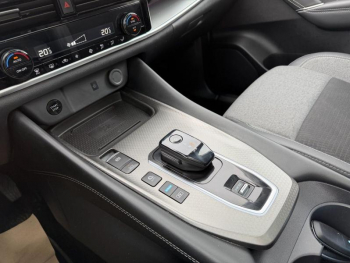 Photo 16 du bon plan NISSAN Qashqai e-POWER 190ch N-Connecta 2024 occasion à 28990 €