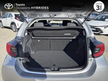Photo 10 du bon plan TOYOTA Yaris 116h  Design 5p MY22 occasion à 17990 €