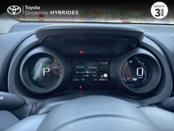 Photo 14 du bon plan TOYOTA Yaris 116h  Design 5p MY22 occasion à 17990 €