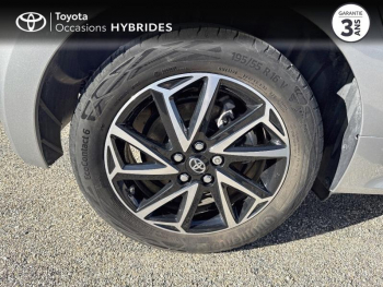 Photo 16 du bon plan TOYOTA Yaris 116h  Design 5p MY22 occasion à 17990 €