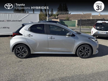 Photo 17 du bon plan TOYOTA Yaris 116h  Design 5p MY22 occasion à 17990 €