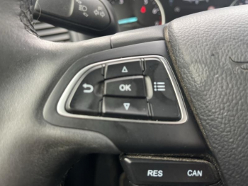 Photo 17 du bon plan FORD EcoSport 1.0 EcoBoost 125ch Active 6cv occasion à 16989 €