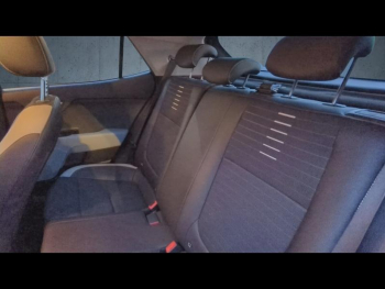 Photo 14 du bon plan KIA Stonic 1.0 T-GDi 100ch ISG Active Euro6d-T occasion à 13900 €