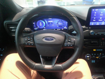 Photo 6 du bon plan FORD Focus 1.0 EcoBoost 155ch mHEV ST-Line X occasion à 19500 €