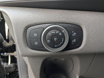 Photo 10 du bon plan FORD Transit Custom Fg VUL 290 L1H1 2.0 EcoBlue 170 S&S Sport BVA6 occasion à 30900 €