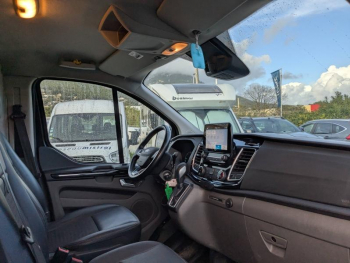 Photo 18 du bon plan FORD Transit Custom Fg VUL 290 L1H1 2.0 EcoBlue 170 S&S Sport BVA6 occasion à 30900 €