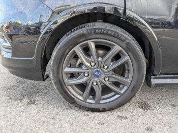 Photo 22 du bon plan FORD Transit Custom Fg VUL 290 L1H1 2.0 EcoBlue 170 S&S Sport BVA6 occasion à 30900 €