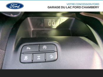 Photo 20 du bon plan FORD Ranger VUL 2.0 TDCi 213ch Double Cabine Thunder BVA10 occasion à 37990 €