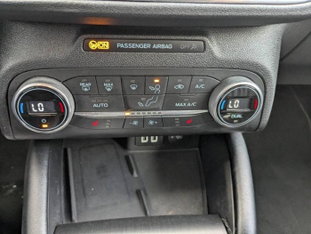 Photo 17 du bon plan FORD Focus Active 2.0 EcoBlue 150ch Active Vignale BVA occasion à 19590 €