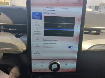 Photo 25 du bon plan FORD Mustang Mach-E 294ch Extended Range 99kWh 7cv occasion à 34990 €