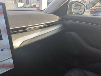 Photo 30 du bon plan FORD Mustang Mach-E 294ch Extended Range 99kWh 7cv occasion à 34990 €