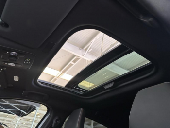 Photo 23 du bon plan RENAULT Arkana 1.3 TCe mild hybrid 140ch RS Line EDC -22 occasion à 21991 €