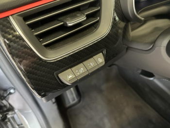 Photo 28 du bon plan RENAULT Arkana 1.3 TCe mild hybrid 140ch RS Line EDC -22 occasion à 21991 €