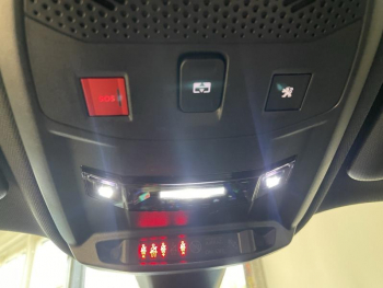 Photo 20 du bon plan PEUGEOT 2008 1.2 PureTech 155ch S&S GT EAT8 occasion à 14990 €