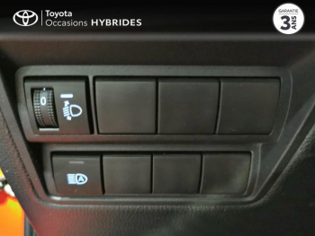 Photo 10 du bon plan TOYOTA Yaris 116h PremiÃ¨re 5p occasion à 18480 €