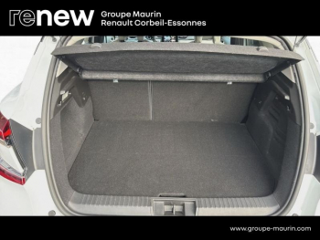 Photo 15 du bon plan RENAULT Captur 1.6 E-Tech hybride rechargeable 160ch Initiale Paris -21B occasion à 21499 €