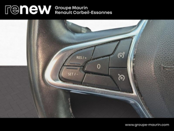 Photo 19 du bon plan RENAULT Captur 1.6 E-Tech hybride rechargeable 160ch Initiale Paris -21B occasion à 21499 €