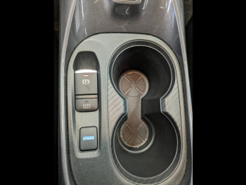 Photo 15 du bon plan NISSAN Juke 1.6 Hybrid 143ch Tekna 2022.5 occasion à 21990 €