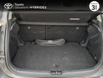 Photo 2 du bon plan TOYOTA Yaris 116h Dynamic Business 5p + Programme Beyond Zero Academy MY22 occasion à 17990 €