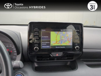 Photo 6 du bon plan TOYOTA Yaris 116h Dynamic Business 5p + Programme Beyond Zero Academy MY22 occasion à 17990 €