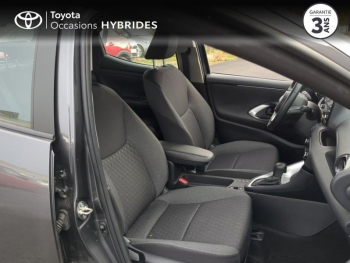 Photo 14 du bon plan TOYOTA Yaris 116h Dynamic Business 5p + Programme Beyond Zero Academy MY22 occasion à 17990 €