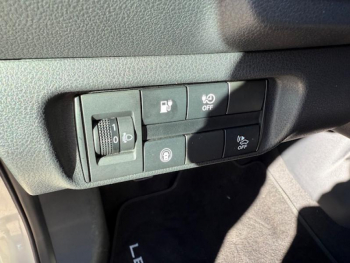 Photo 12 du bon plan NISSAN Leaf 150ch 40kWh Acenta 21 occasion à 12900 €