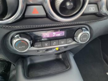 Photo 23 du bon plan NISSAN Juke 1.6 Hybrid 143ch Business+ 2023 occasion à 20990 €